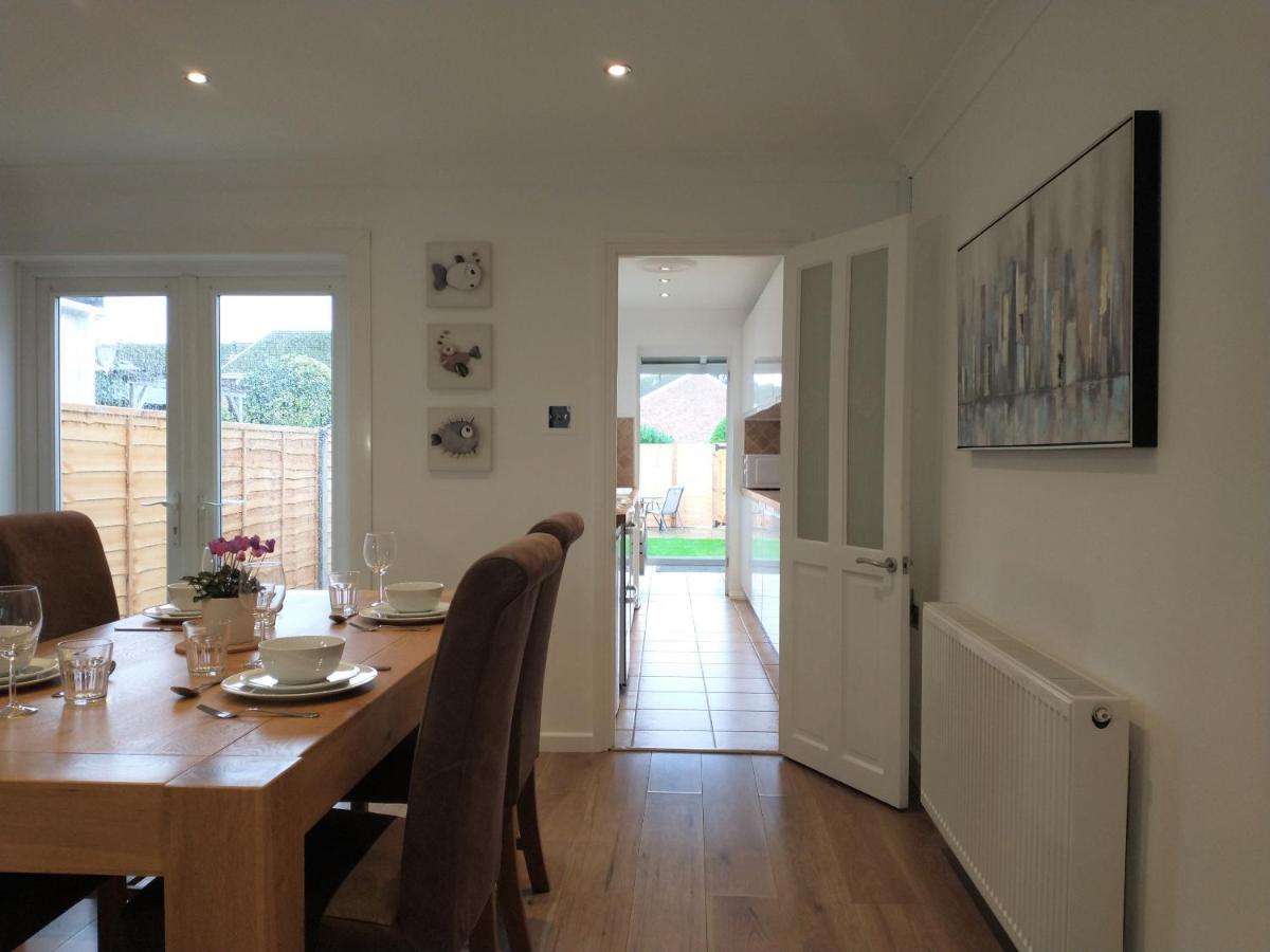 Vila Chipad Duo - Comfy House With Parking And Garden Chichester Exteriér fotografie